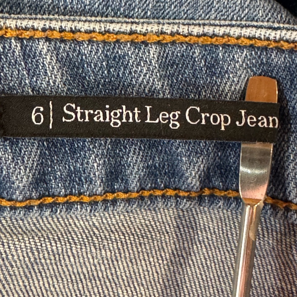 TALBOTS Straight Leg Crop Jeans Raw Hem Lenox Wash (6) - Picture 6 of 17